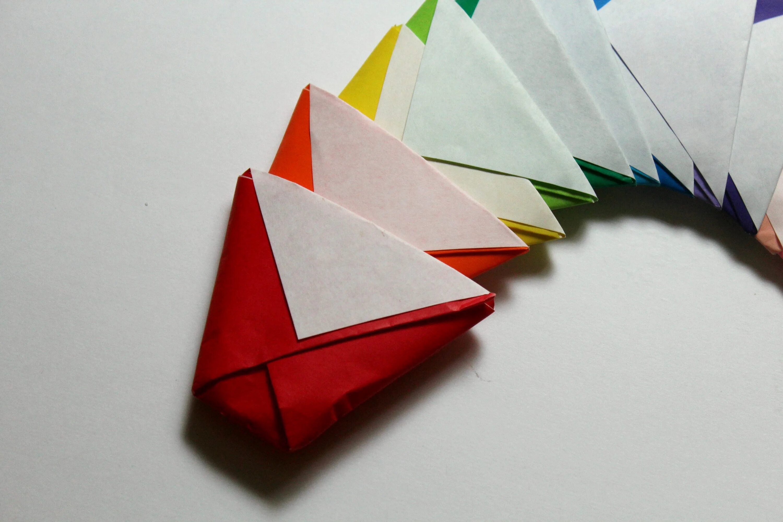 Под из бумаги. Оригами. Оригами из бумаги для 5 класса объемные. Оригами стаканчик. Баночка оригами.