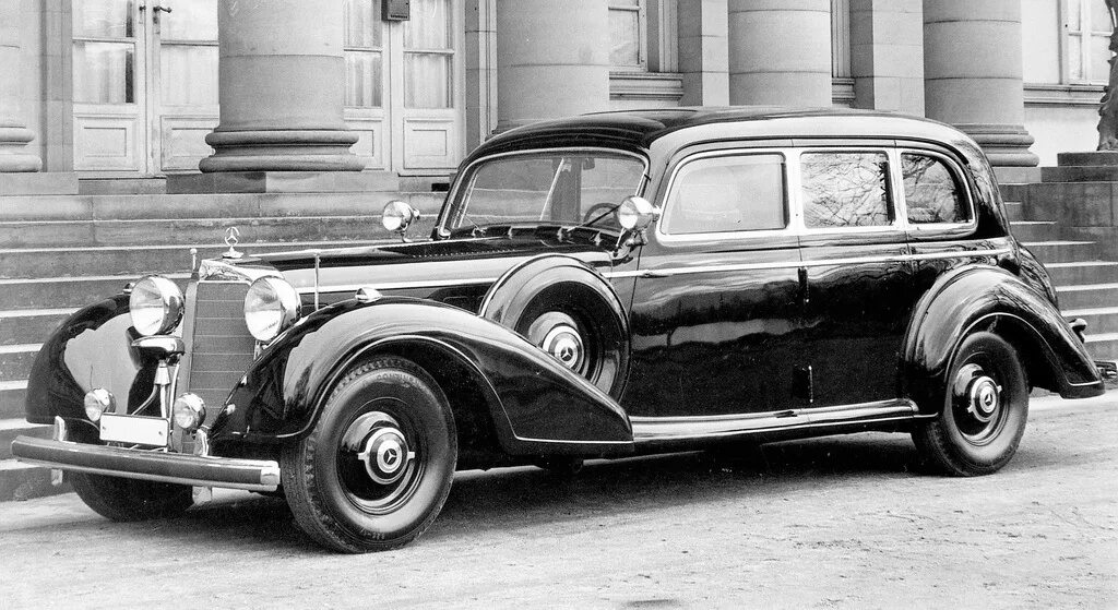Mercedes-benz 770 w150 pullman. Мерседес гроссер 770 31 года. Turbo battery. 31lb-00400. 770 31.