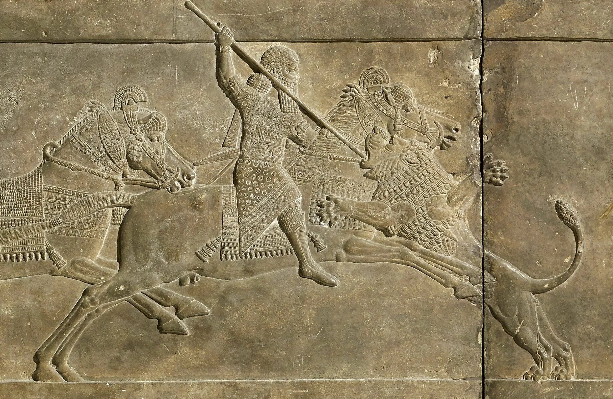 До н э также. Ашурбанипал Ассирия. Ассирия львиная охота британский музей. Ассирия охота на Львов рельеф. Ассирийский царь Ашшурбанапал древний рельеф.