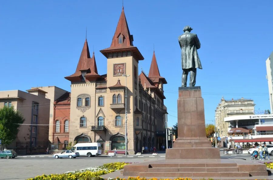 В каком поволжском городе. Саратов столица Поволжья. Саратов культурная столица Поволжья. Саратов население Поволжья. Достопримечательности Поволжья Саратов.