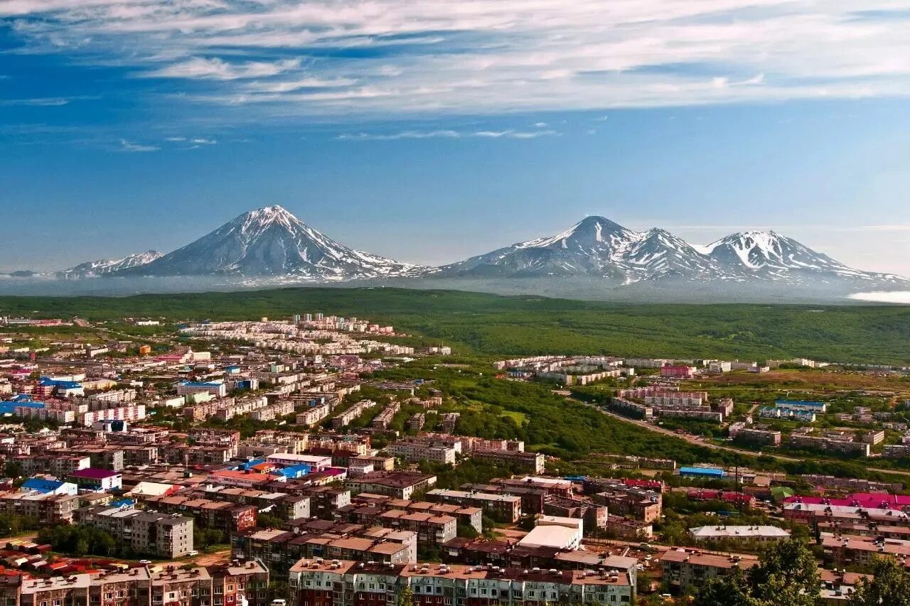 Население петропавловска. Петропавловск-Камчатский. Камчатка город Петропавловск Камчатский. Петропавловск-Камчатский 2021 город. Петропавловск-Камчатский исторический центр.