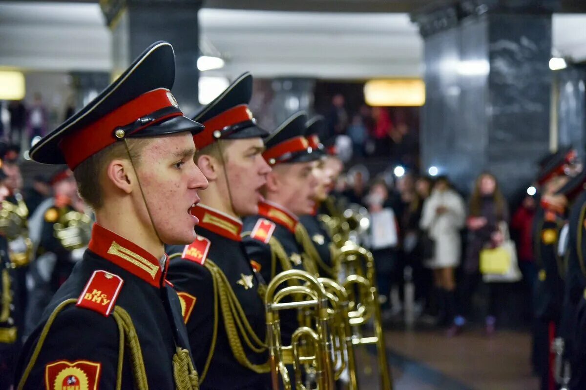 Московский военный. Московское военно-музыкальное училище. Суворовское музыкальное училище. Московское Суворовское музыкальное училище. Московское военно-музыкальное училище здание.