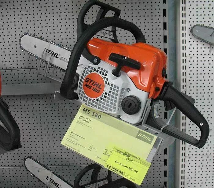 Подделка штиль мс 250. Отличить подделку пилы штиль 180. Штиль 180 китайской сборки. Как отличить оригинальный штиль. Бензопила stihl ms 660 подделка.