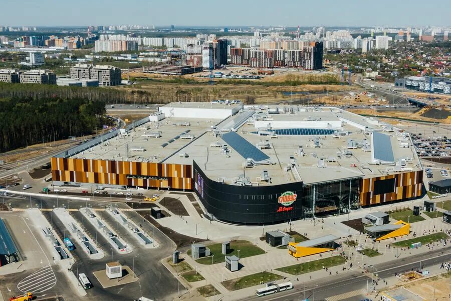 Солярис м саларьево. Москва Саларьево торговый центр Саларис. ТЦ Саларис Киевское шоссе. ТЦ Глобус Саларьево. Торговый центр Солярис Москва Киевское шоссе.