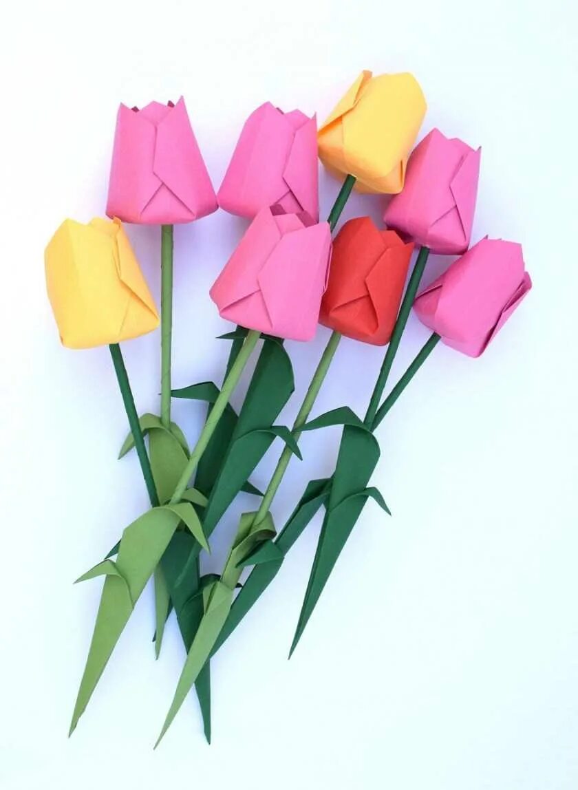 Объемные тюльпаны из бумаги. Как сделать тюльпан из цветной бумаги. Как сделать тюльпан из бумаги поэтапно. Тюльпаны из цветной бумаги. Оригами цветок.