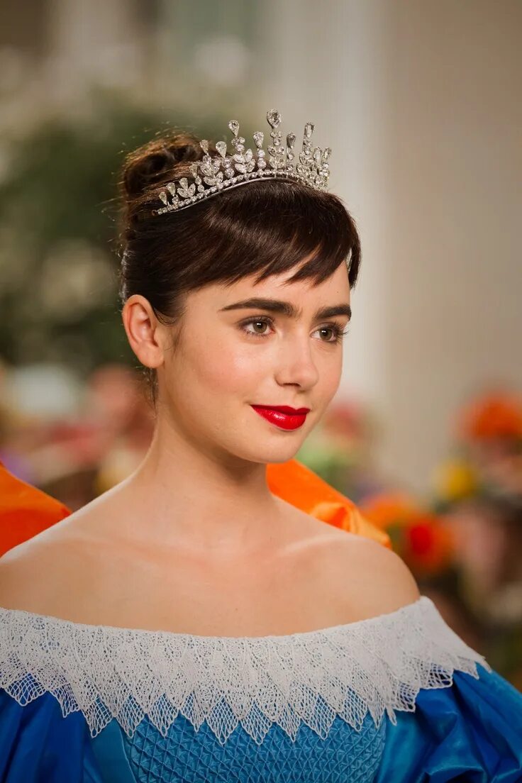 Белоснежка месть гоном. Lily collins белоснежка. Белоснежка 2024. Белоснежка коллинз. Белоснежка коллинз.