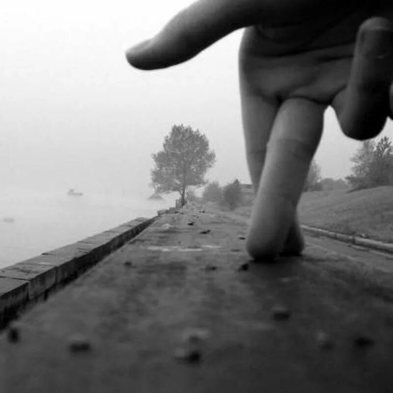 Уходящая любовь. Любовь ушла. Разлука с любимым человеком. Мужчина скучает по женщине. Ушел из жизни.