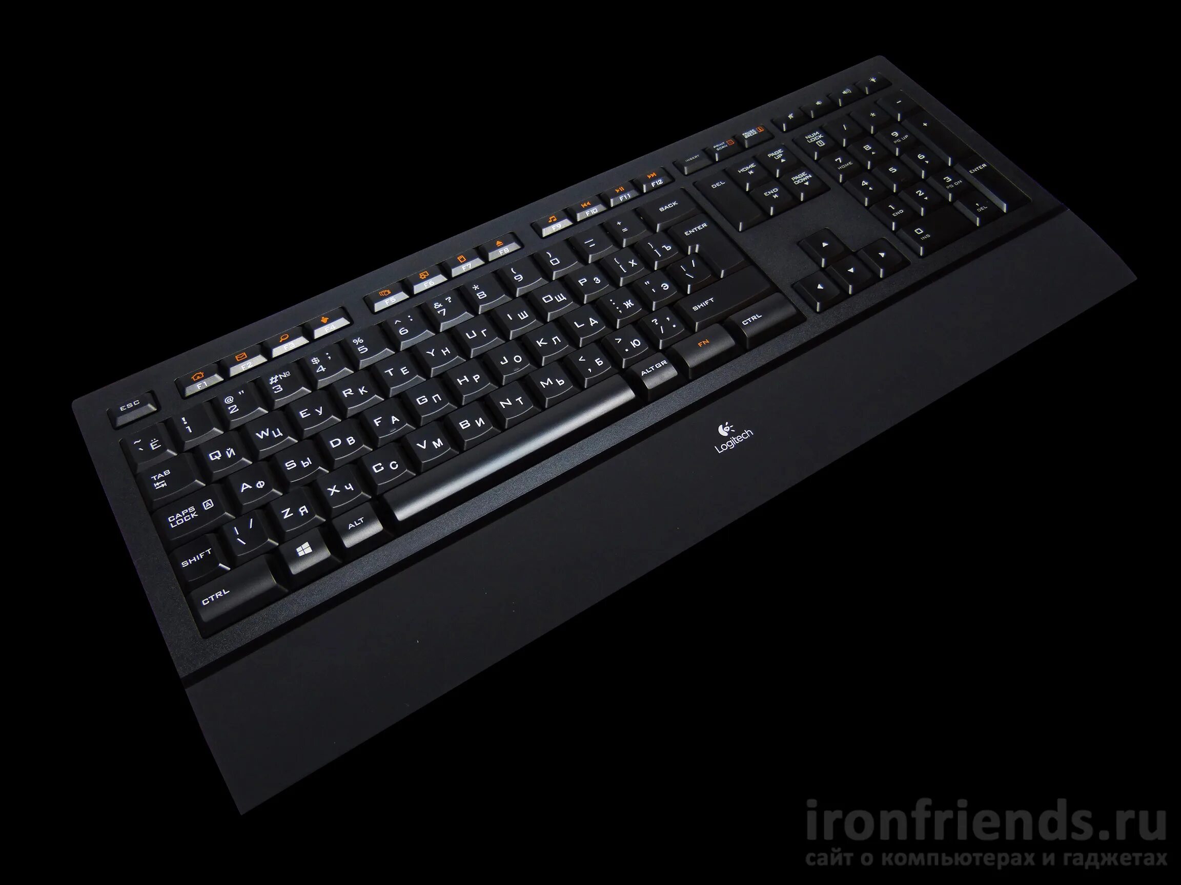 Logitech k740 illuminated. Клавиатура Logitech illuminated Keyboard k740. Logitech k740 illuminated клавиатура. Logitech illuminated Keyboard k740 Black USB.