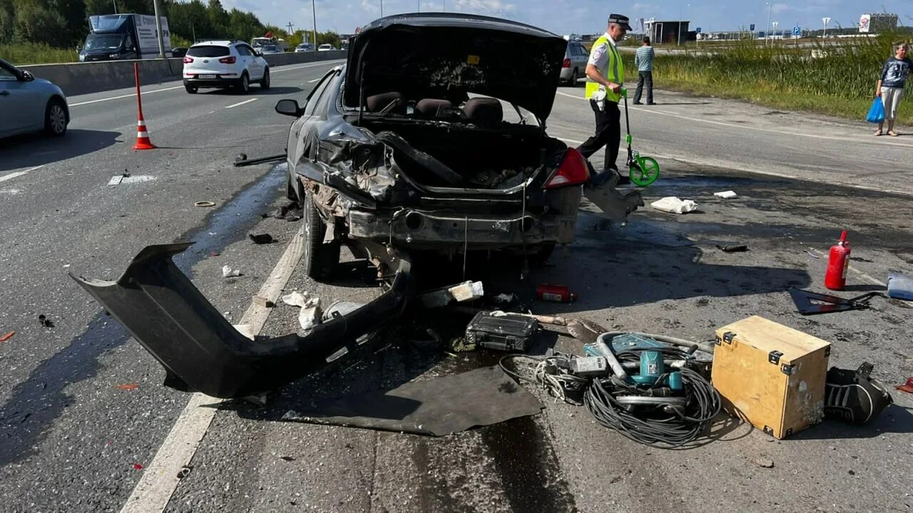Массовое дтп в тюмени на объездной. Фуры пробка. Дтп на объездной тюмень. Авария на московском тракте тюмень. Авария на объездной тюмень вчера.