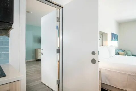 Doors hotel