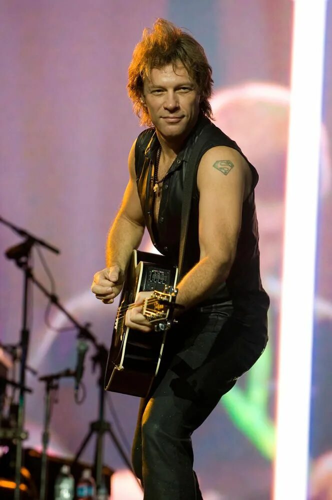 Jon bon jovi 1997. Джейк бон джови. Джейк бонджови биография. Сын бон джови джейкоб. Джейк бонджови.