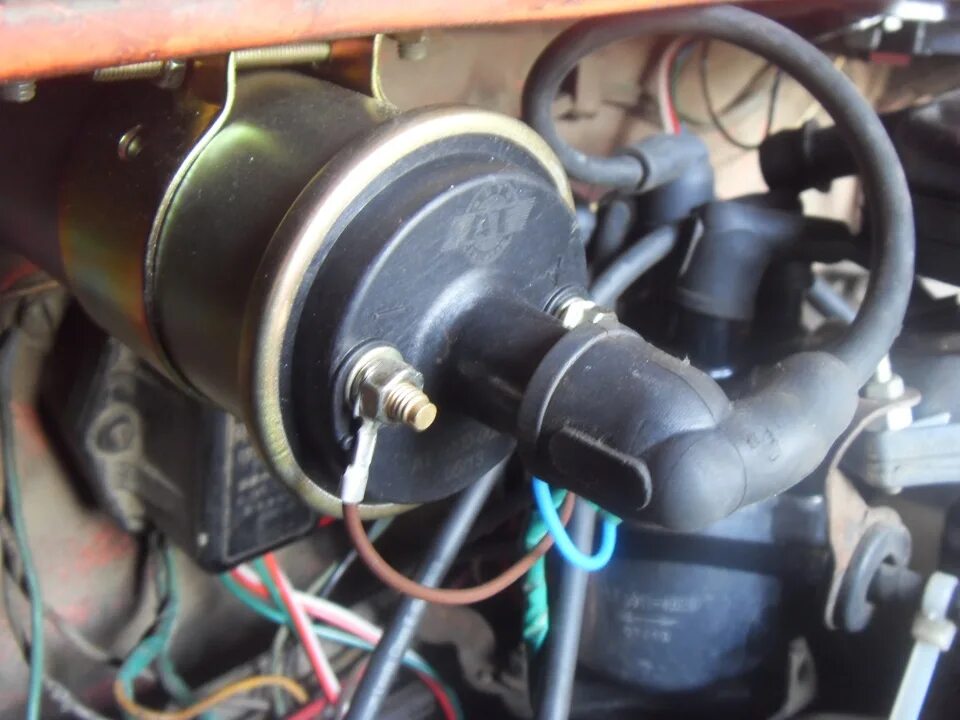 Электронное зажигание на заз 968м. Зажигание запорожца. Бсз заз 968. Катушка зажигания заз 968. Зажигание запорожца.