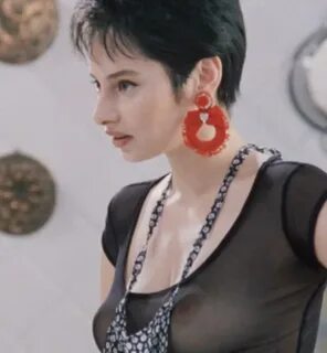 Katya Kassin ogziga sikiladi