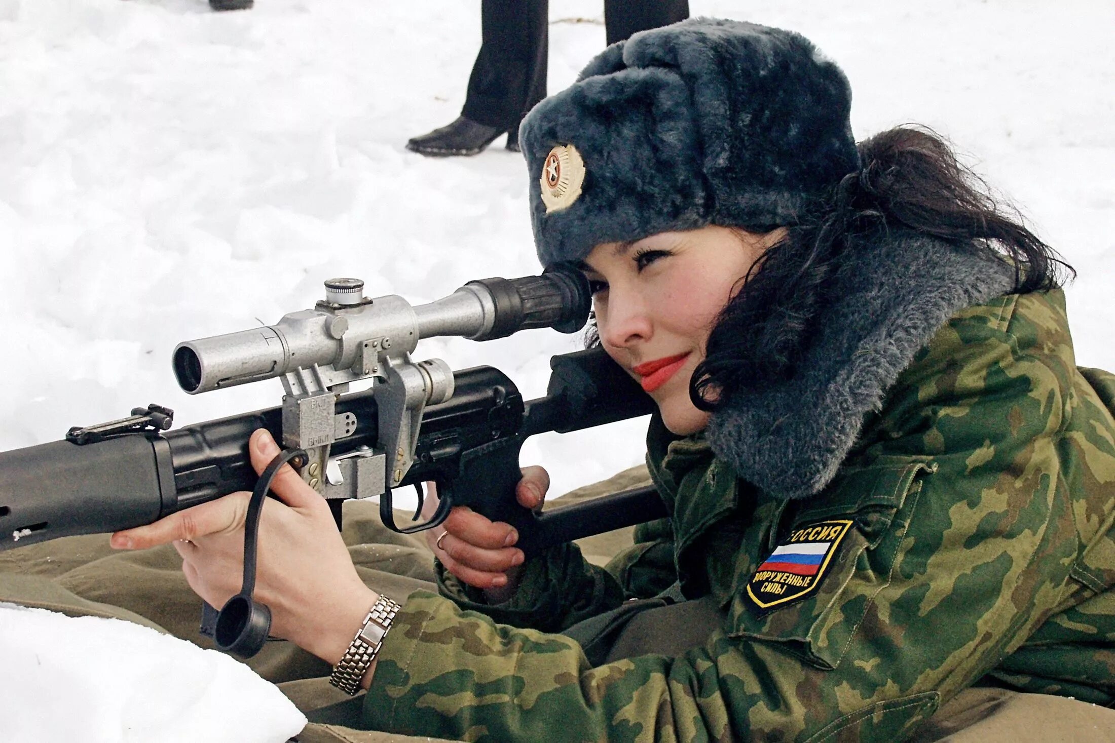 Woman is forced. Женщины военнослужащие. Российские женщины военные. Девушки в Российской армии. Русские женщины военнослужащие.