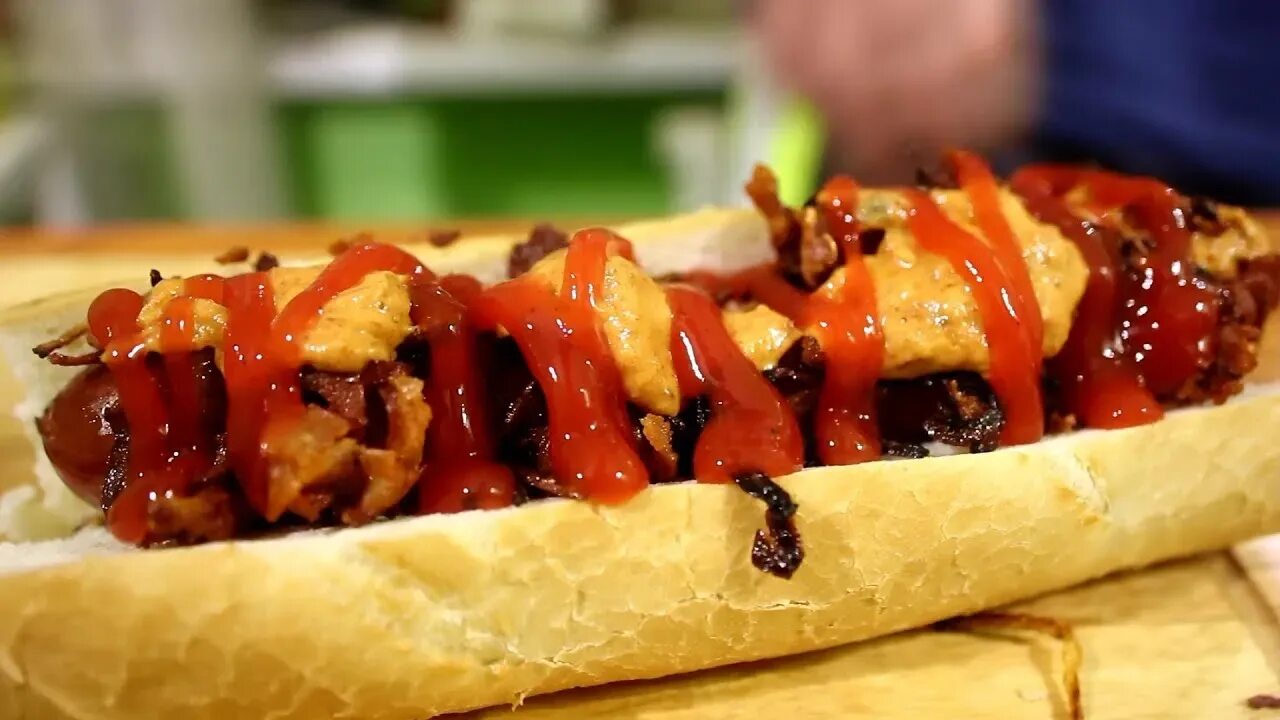 St hot dog. Хот дог по нью йоркский. Американский хот дог. Хот дог нью йорк. Хот дог шариф.