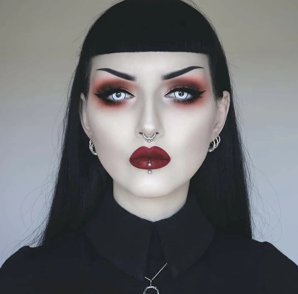 Линзы готов. Виола хаяши. Линзы готов. Вилона хаяши. Розовые линзы.