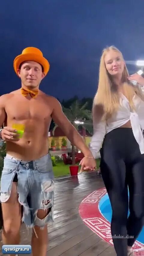 Дом 2 григоренко и ашмарина. У ильи есть девушка. Мария погребняк и милохин. Мария погребняк и даня милохин. Илья коробко и алина фисюнова.