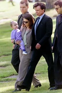 Bonny Lee Bakley, joined by his daughters Delinah and Rose Lenore Sophie Ba...
