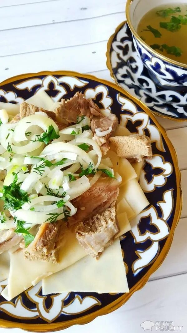 Как приготовить бешбармак с готовой лапшой. Бешбармак вилкин. Иссык кульский бешбармак. Как приготовить бешбармак с готовой лапшой. Казахское национальное блюдо бешбармак.