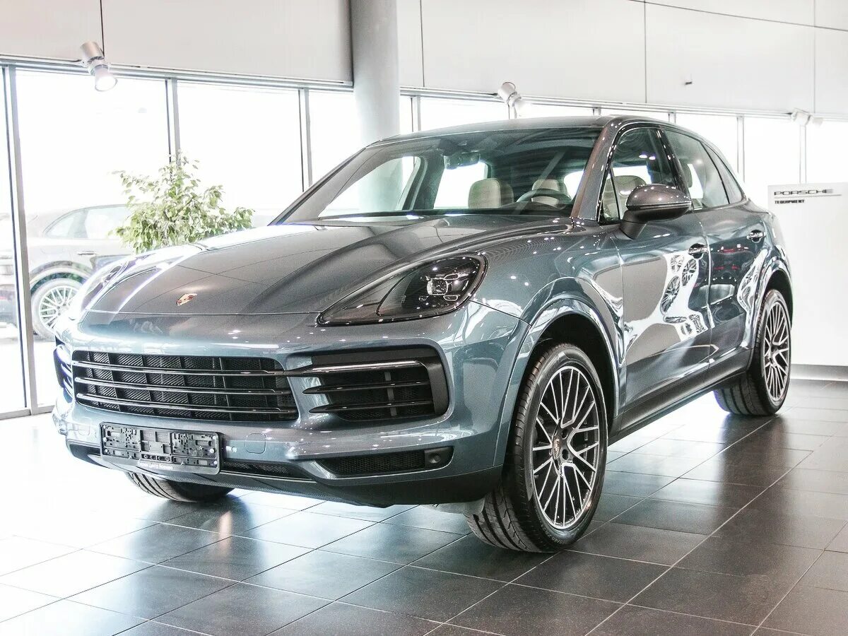 Купить кайен новый. Порше Кайен 2018. Porsche Cayenne 2018 3.0. Порше Кайен s 2018. Порше Кайен 2018 серый.