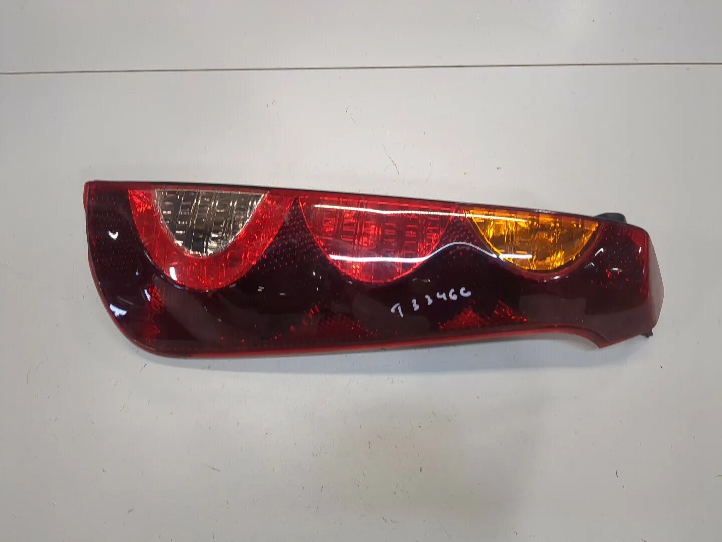 Фонарь задний nissan note. Фонарь задний nissan note