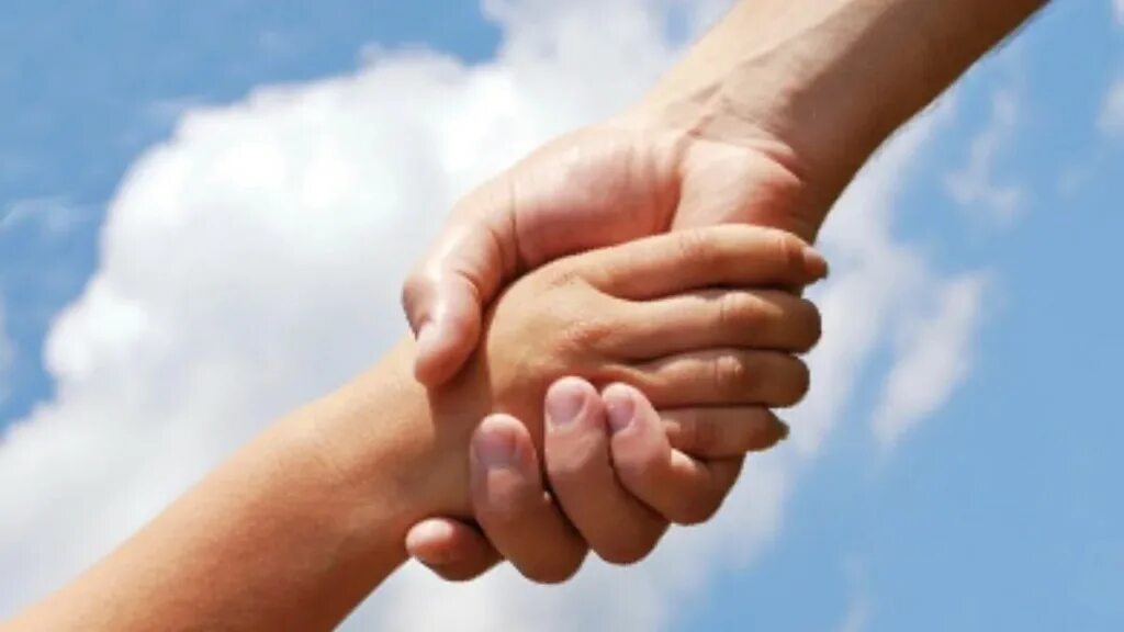 поддержать просьбу. просим поддержать инициативу письмо. нужна помощь. человек протягивает руку помощи. просим поддержать наш проект.