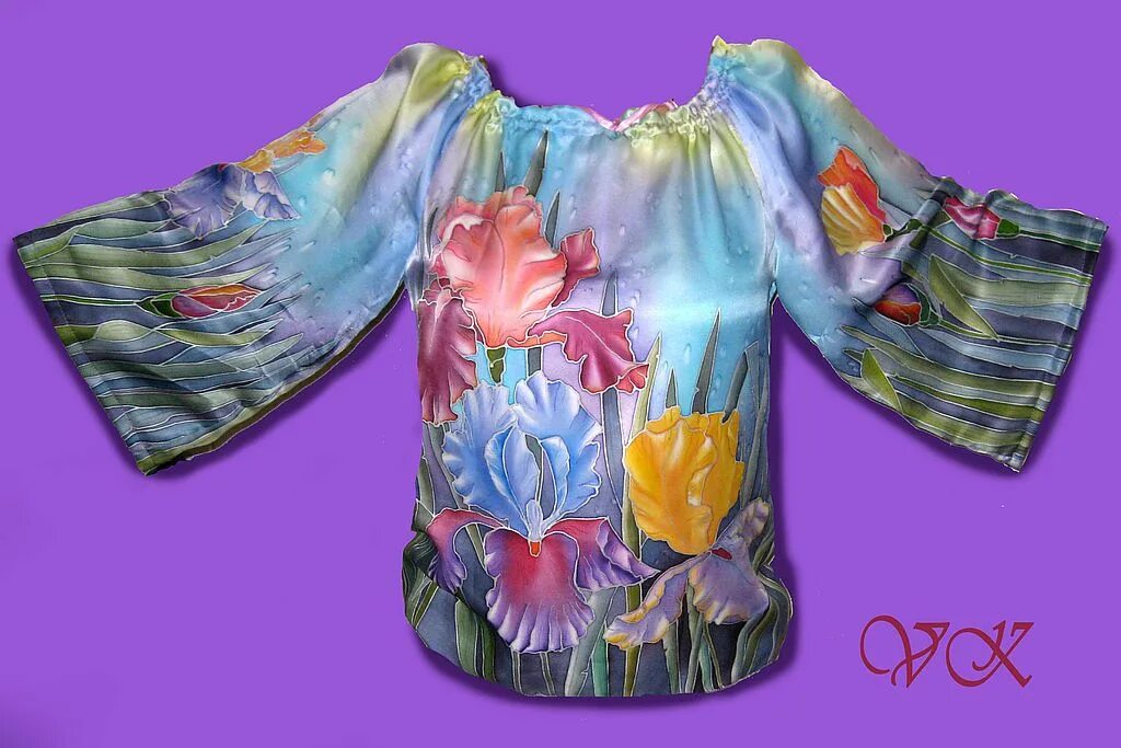 Изделия выполненные в технике батика. Шелковый платок «ирисы и слива» Япония. Изделия из батика. Батик роспись одежды. Изделия из шелка.