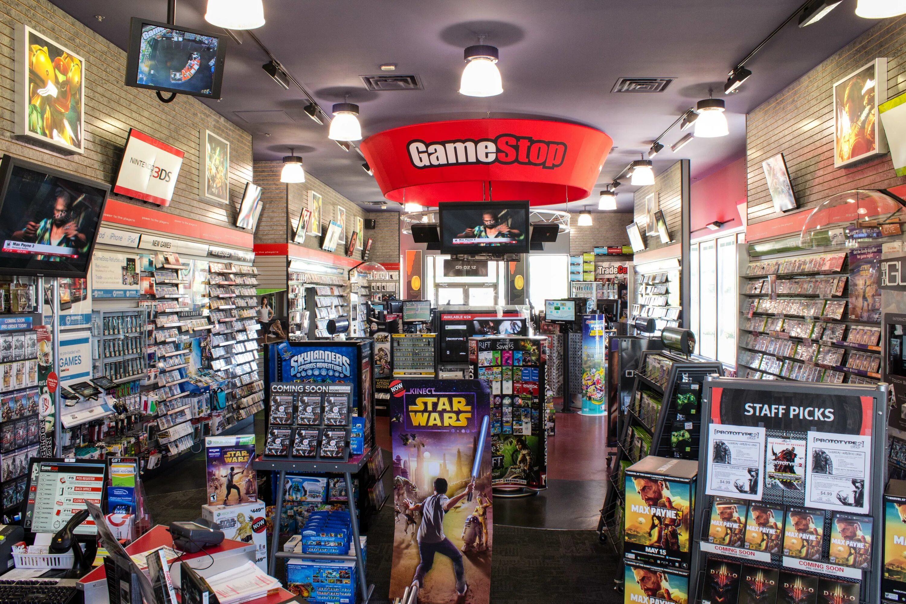 Стоп гейм. GAMESTOP. Игровые магазины в Америке. Магазин геймстоп. GAMESTOP магазин в Америке.