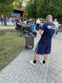 Борисполе сидеть
