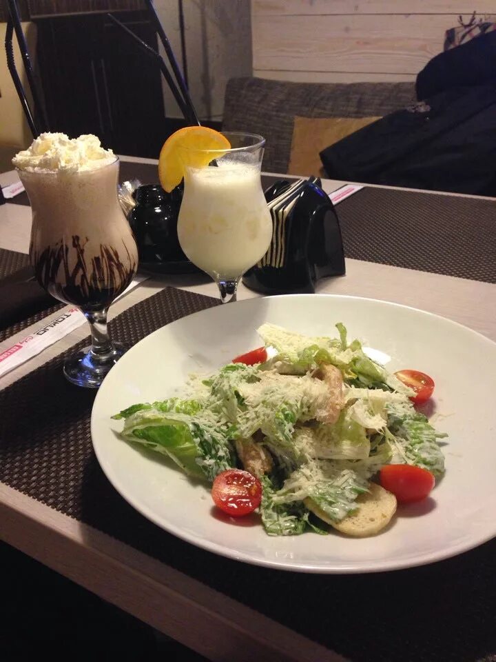 Отзывы токио city. Токио сити спб. Ресторан токио-city. Токио-сити в санкт-петербурге на комендантском проспекте. Токио сити спб проспект славы 15.