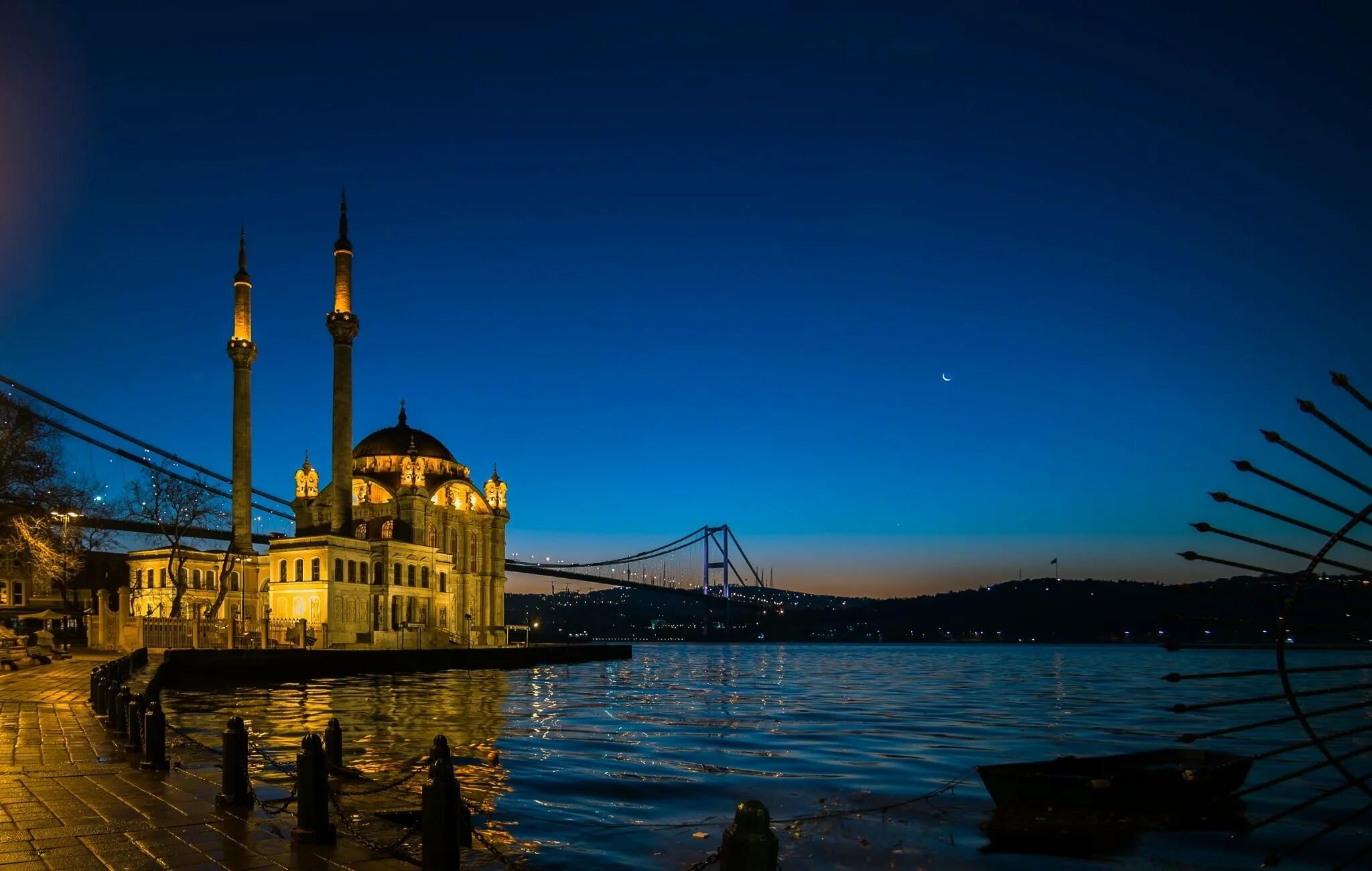 Ортакёй Стамбул. Стамбул Босфор Ортакей. Мечеть ортакёй в Стамбуле. Стамбул Босфор мечеть. Черкесск стамбул