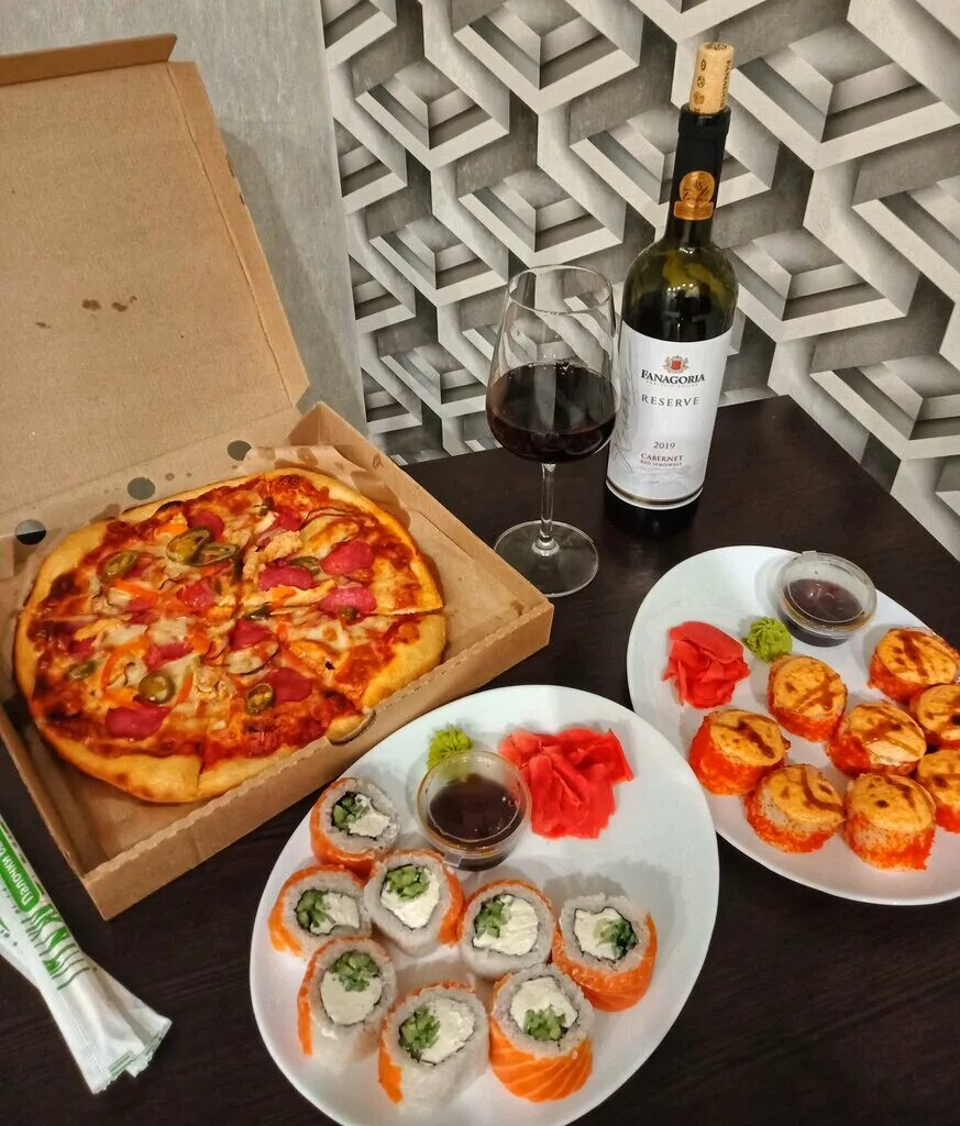 суши пицца великий новгород. суши пицца великий новгород. пиццерии в великом новгороде. гурметто великий новгород меню. пицца роллы пиво.