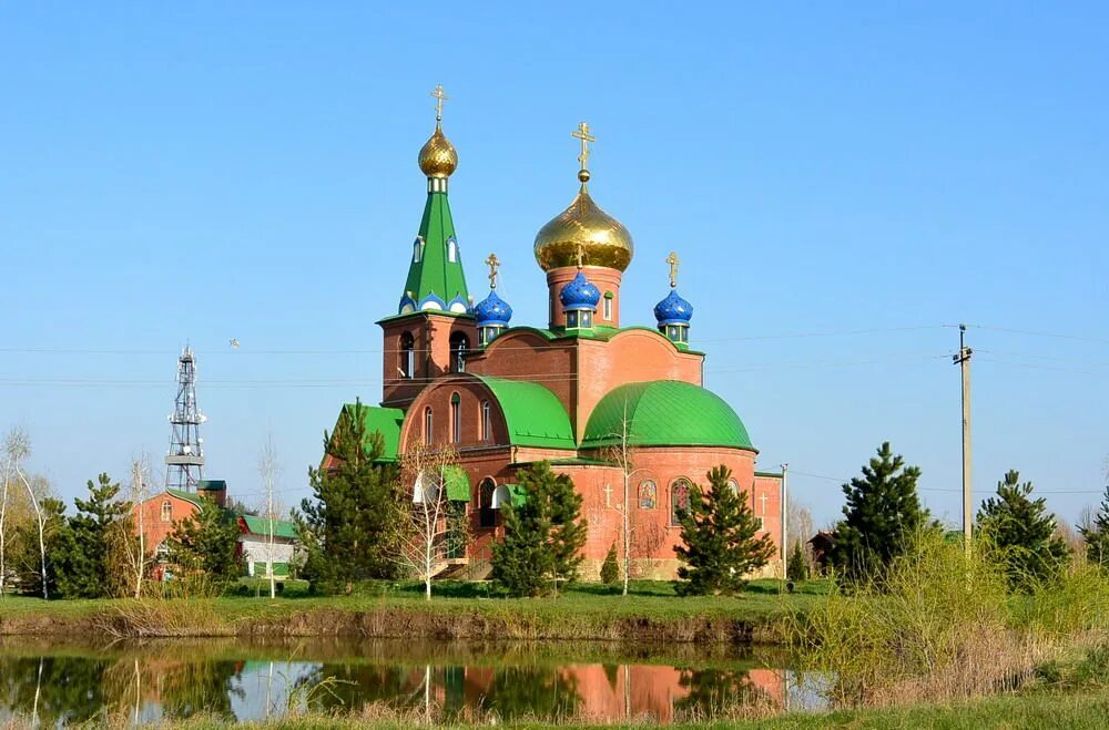 Пгт ахтырский р н абинский. Ахтырский храм рождества пресвятой богородицы. храм в ахтырском краснодарского края. пос ахтырский абинского района краснодарского края. церковь в ахтырском абинский район.