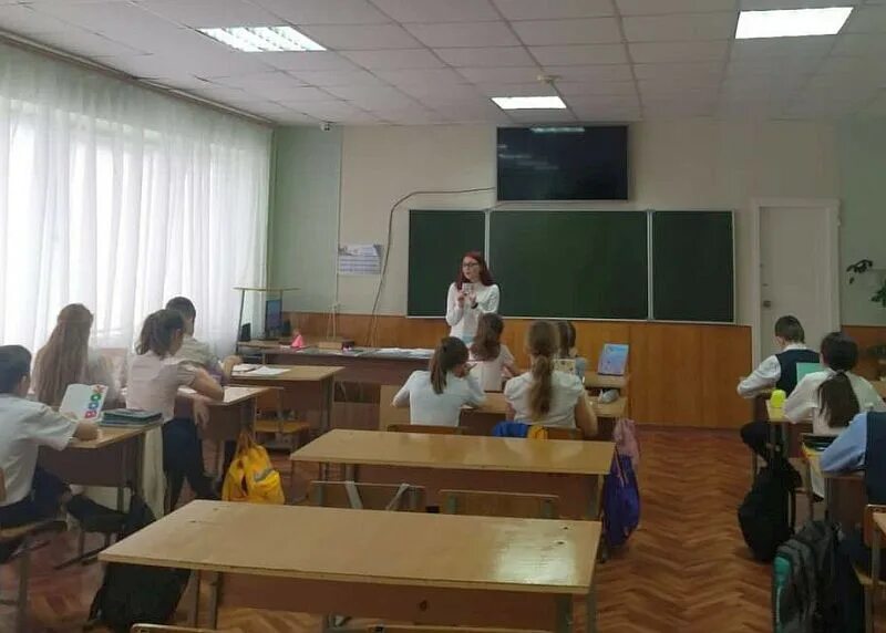 Карантин в классе. Учителя 42 школа ставропольский край. Программа сельский учитель. Земский учитель ставропольский край. Владислава ардзинба.