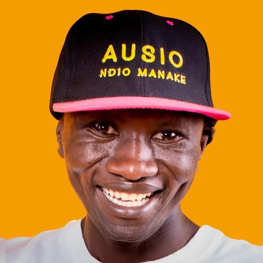 Simple boy. Simple boy. Simple boy. Be simple boy. Simple boy.