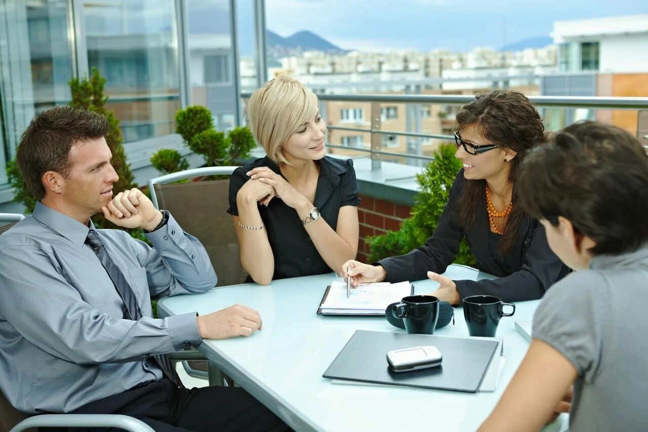 Разговоры упругая. Разговоры упругая. Говорящий человек. Общительный человек. Общительный человек.