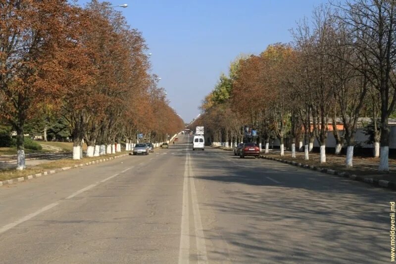 Погода в унгенах. Погода в унгенах. Унгены здание горсовета. Ungheni. Молдавия город унгены.
