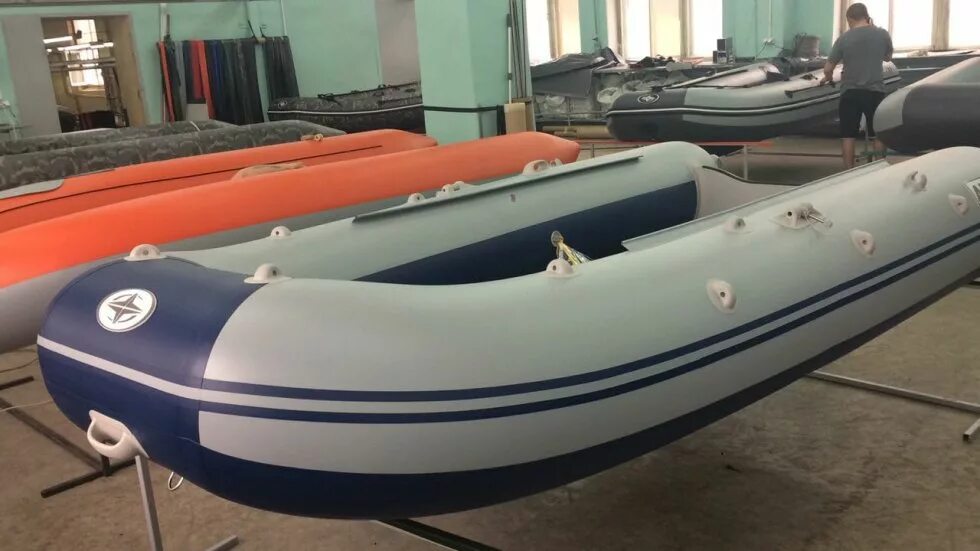 Лодка Азимут атлас 365 НДНД. Лодка Azimut Taifun 365. Лодка Азимут Тайфун 350. Лодка Азимут 3800 Тайфун.