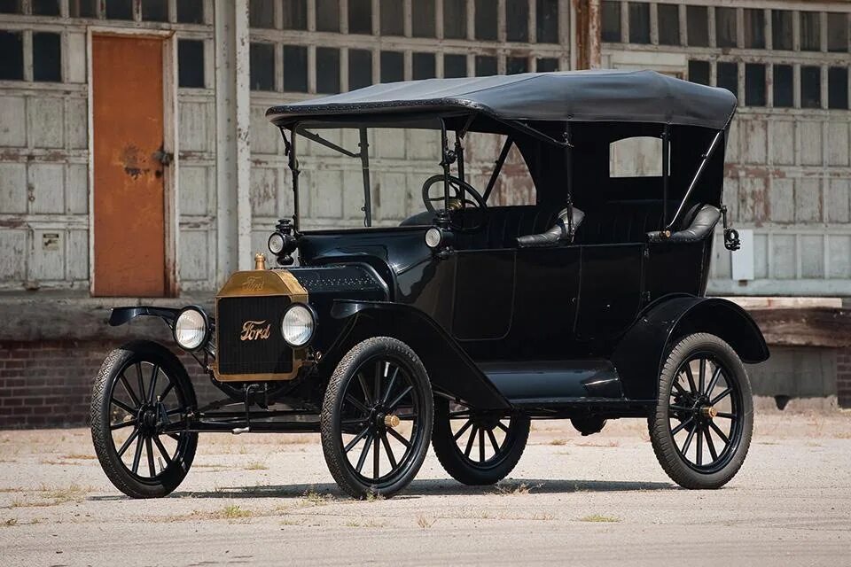 Первые серийные автомобили. 1908—1927 Форд модель т. Форд т 1927.