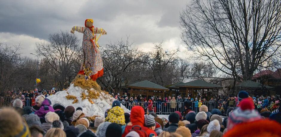 Масленица в усадьбе Коломенское. Музей Коломенское Масленица. Масленица в музее-заповеднике «Коломенское». Парк Коломенское Масленица. Сжигание масленицы в коломенском