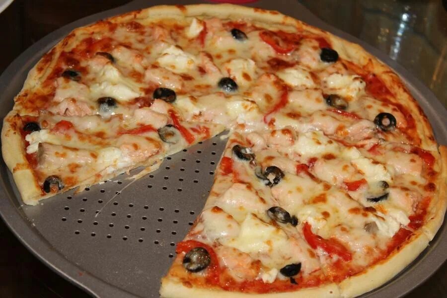 "Пицца". Вкусная пицца. Пицца на тонком тесте. Приготовление домашней пиццы.
