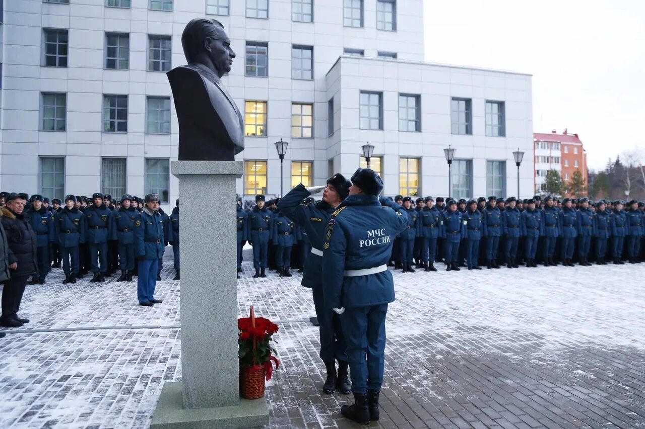 Академия гражданской защиты МЧС России. Академия гражданской защиты МЧС России Химки. Академия гражданской защиты МЧС России здание. Академия гражданской защиты Азербайджана.