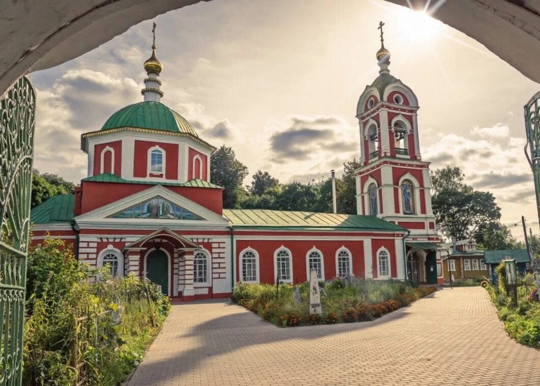 крестовоздвиженский храм вязники. крестовоздвиженский кафедральный собор. вязники крестовоздвиженский храм. крестовоздвиженская церковь боровск. вязники крестовоздвиженский храм.