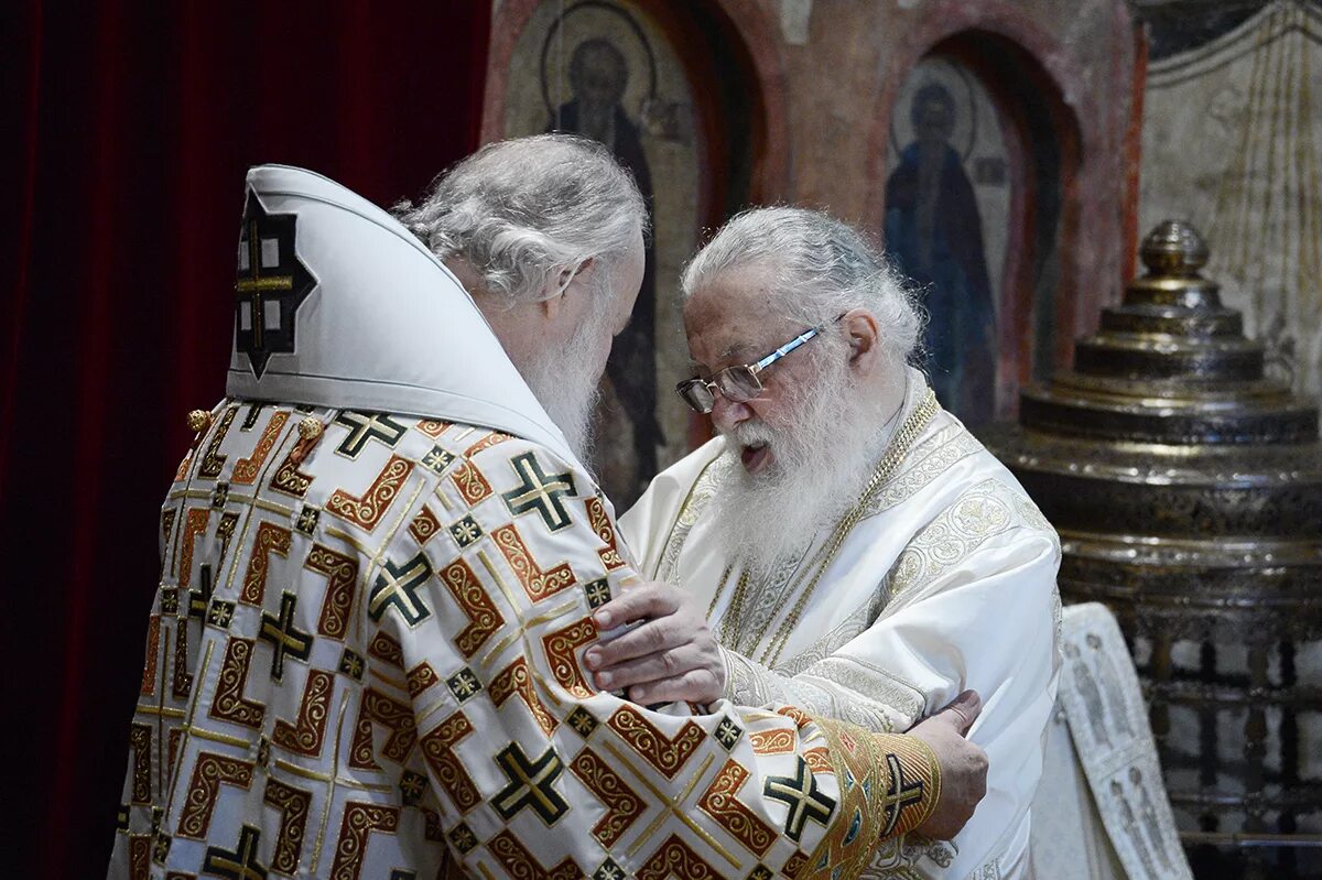 католикос-патриарх илия ii. патриарх грузии илия. патриарх грузии илия. католикос-патриарх илия ii. интронизация патриарха филарета 1995.