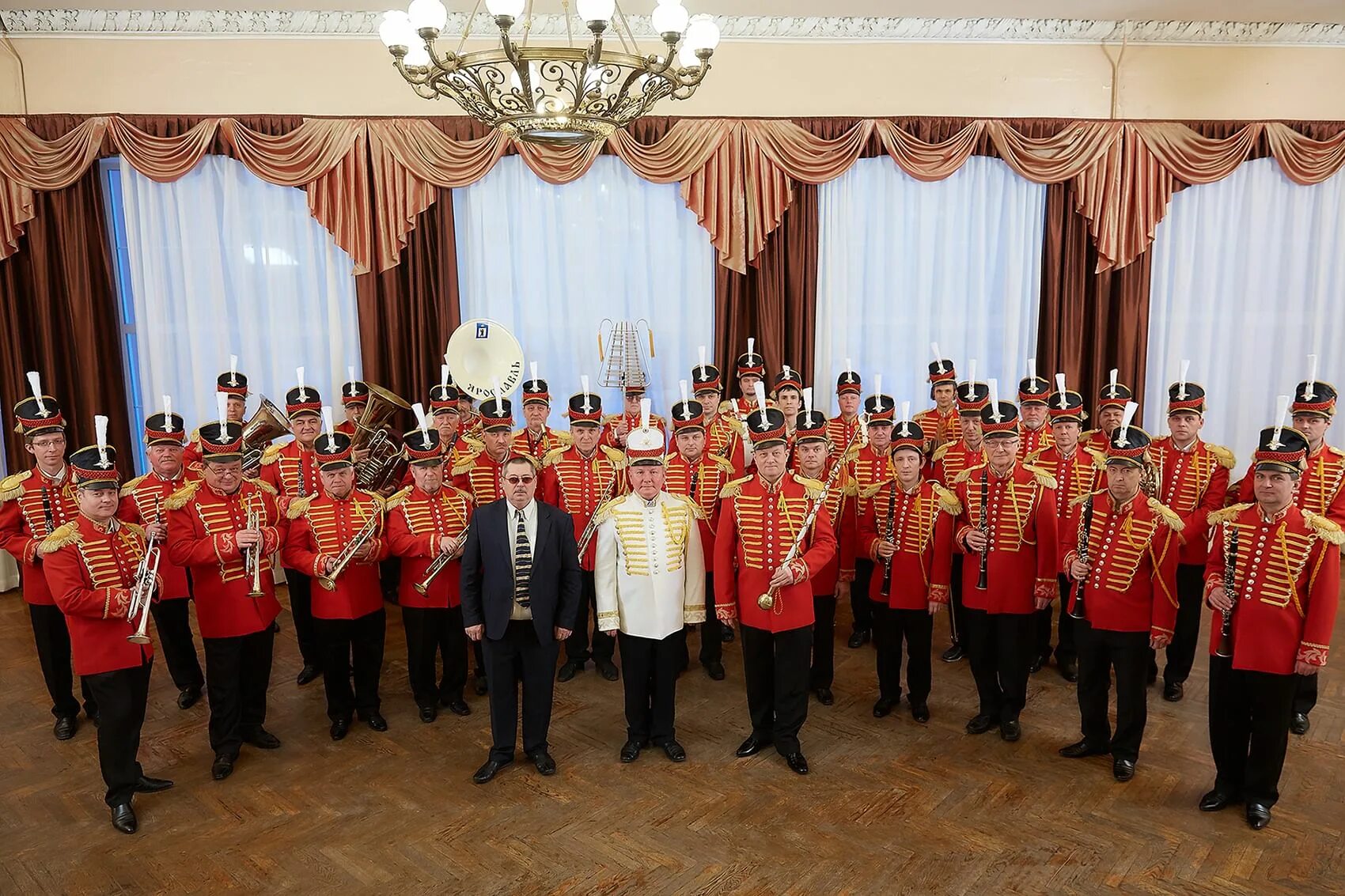 Оркестры ярославль. Ярославский муниципальный духовой оркестр. "Пензенского муниципального духового оркестра". Оренбургский муниципальный духовой оркестр. Духовой оркестр Ярославского училища.