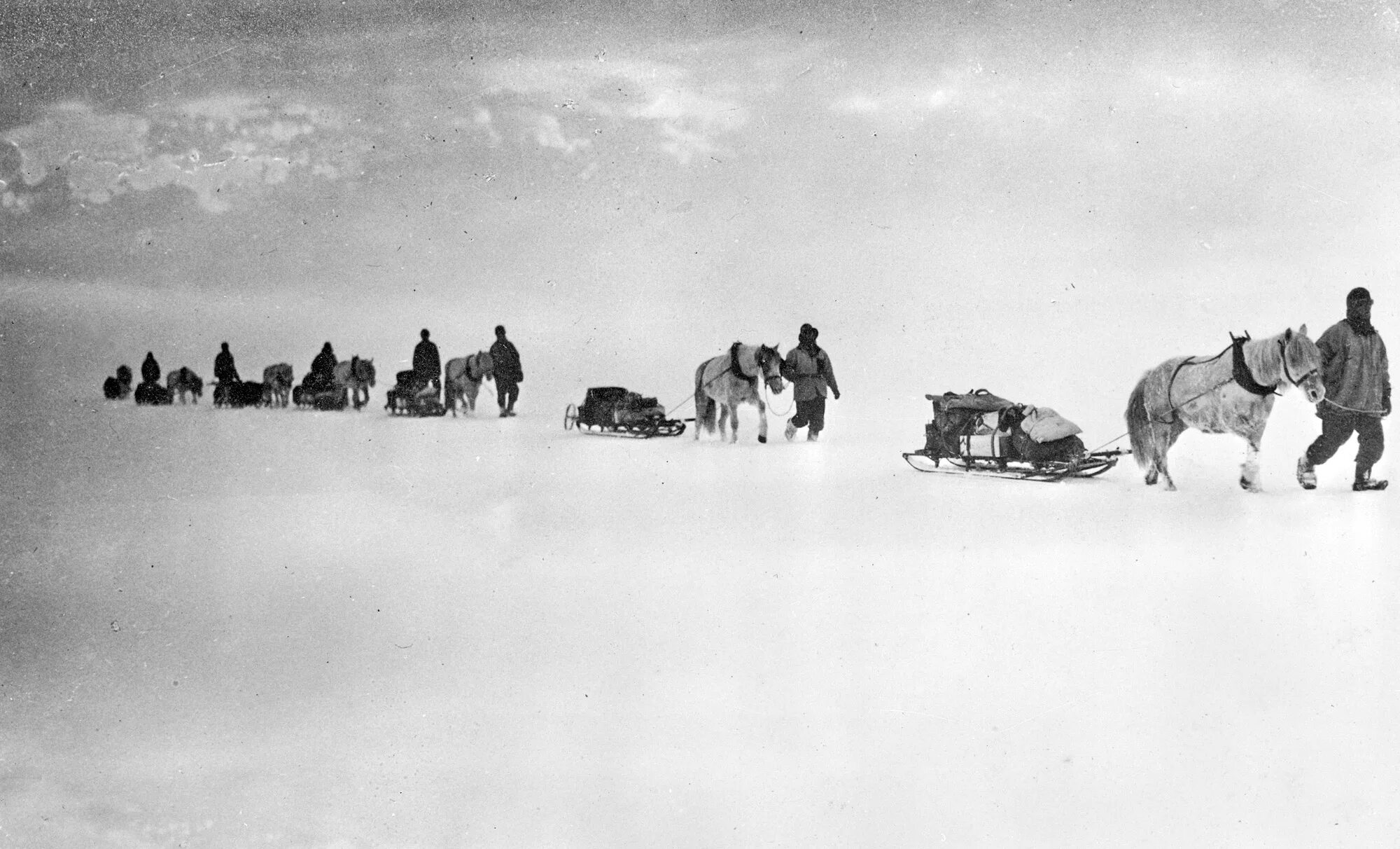 Экспедиция скотта к южному полюсу. Экспедиция р скотта к южному полюсу. Экспедиция р скотта. Экспедиция р скотта. Экспедиция р скотта.