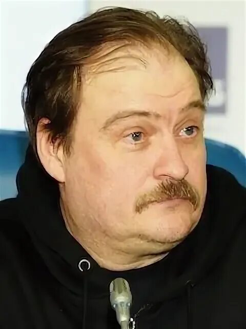 Денис Юченков - актёр - фотографии - российские актёры - Кино-Театр.Ру