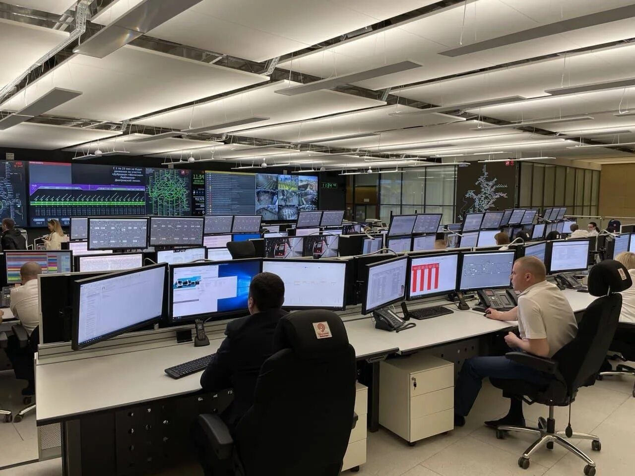 единый диспетчерский центр селигерская. единый диспетчерский. единый диспетчерский. ситуационный центр московского метрополитена. едц московского метрополитена.