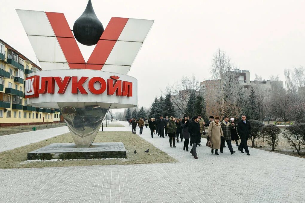 Город Кстово Нижегородской области. Нижний Новгород город Кстово. Памятники города Кстово. Нижегородская область поселок Кстово.