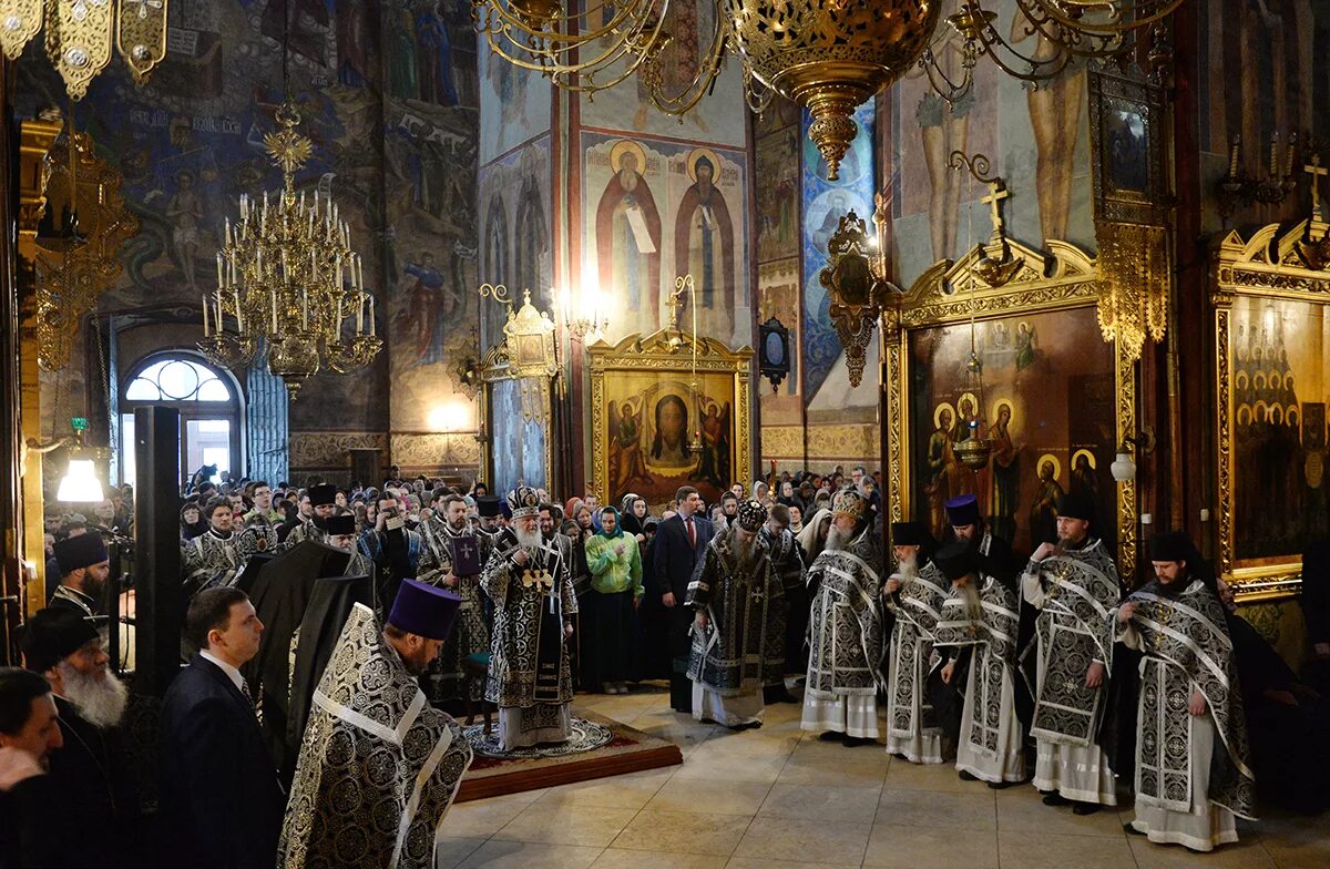 Что такое четыредесятница в православии. Троице-Сергиева Лавра литургия Преждеосвященных Даров. Свято-Троицкая Сергиева Лавра литургия. Троице Сергиева Лавра литургия.